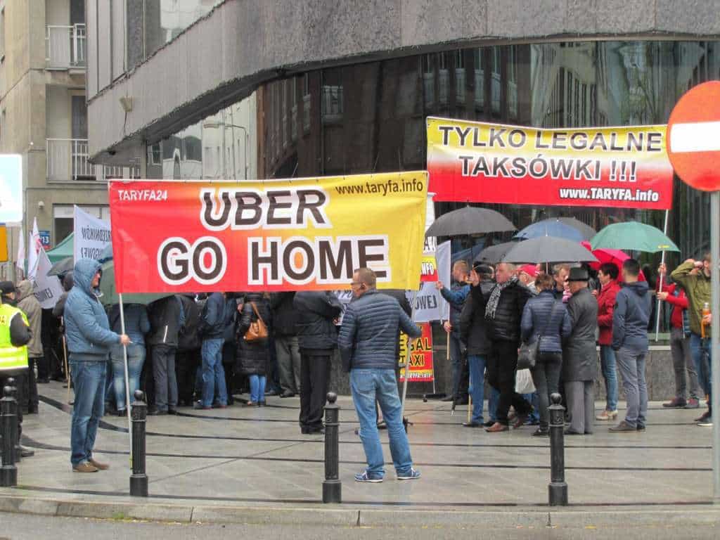 Такси в Варшаве: хотели как в Лондоне