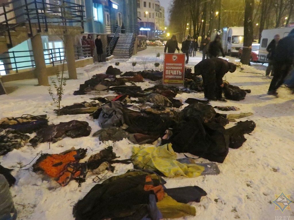 В Минске сгорел прицеп с декорациями и костюмами для съемок