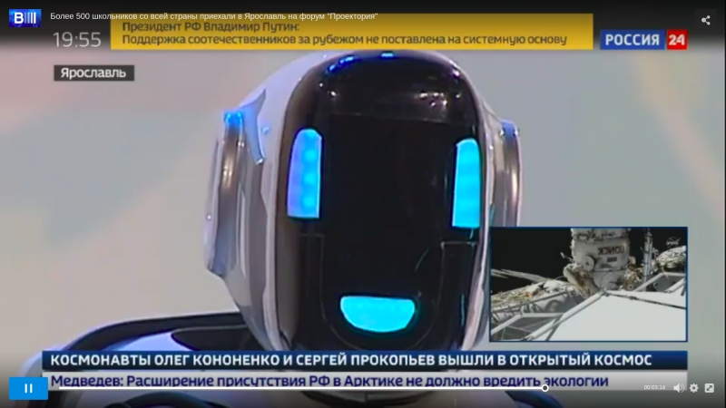 Российский телеканал выдал переодетого человека за «самого современного робота»