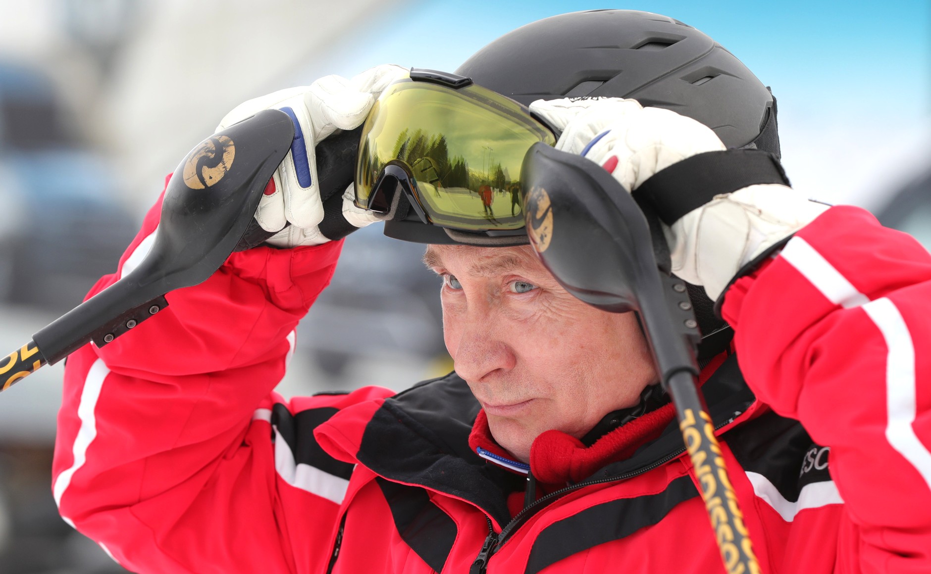Фотофакт: Путин, Коля и Александр Лукашенко катаются на лыжах