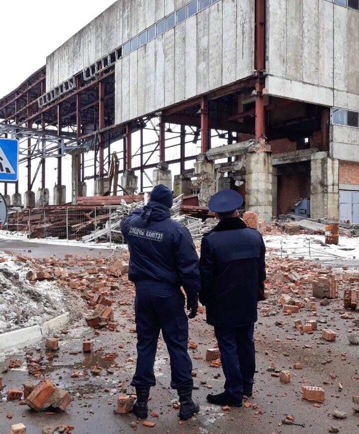 На заводе «Интеграл» обрушилась стена здания