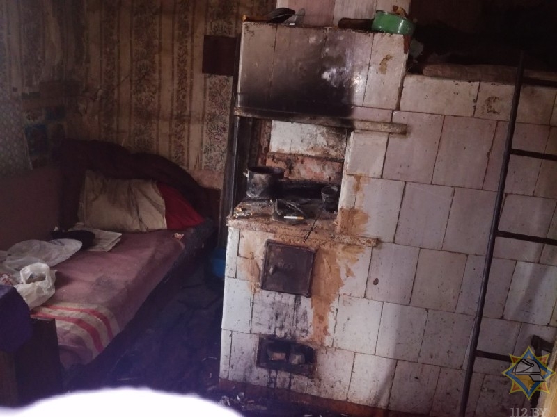 Соседи спасли от огня мужчину в Осиповичском районе