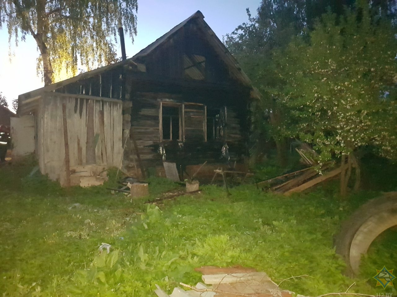 В Витебском районе ночью на пожаре погиб мужчина