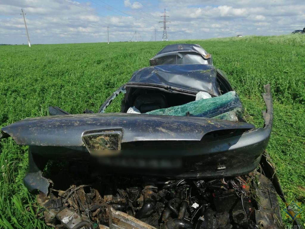 МЧС спасло водителя Peugeot в Шкловском районе