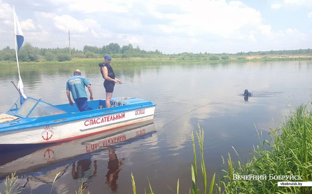 В Бобруйске взрослые не захотели помочь тонущему подростку - он погиб