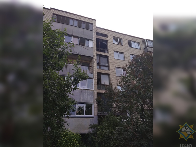 МЧС спасло двух человек на пожаре в Минске