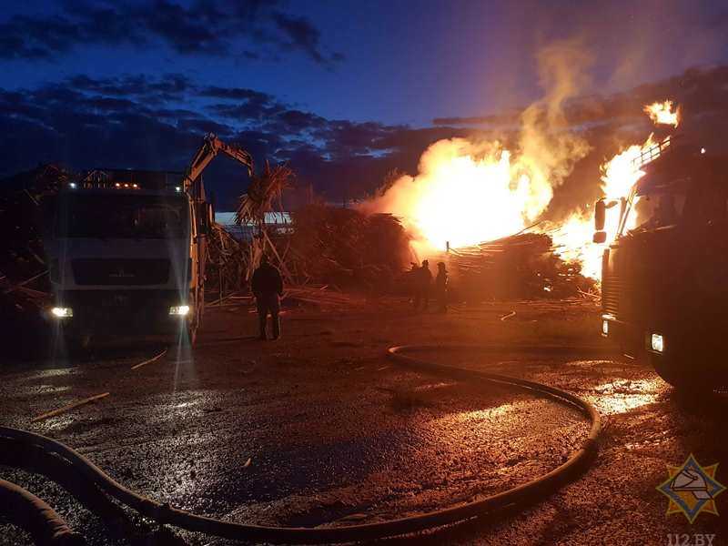 В Толочинском районе сгорело 30 кубометров древесных отходов