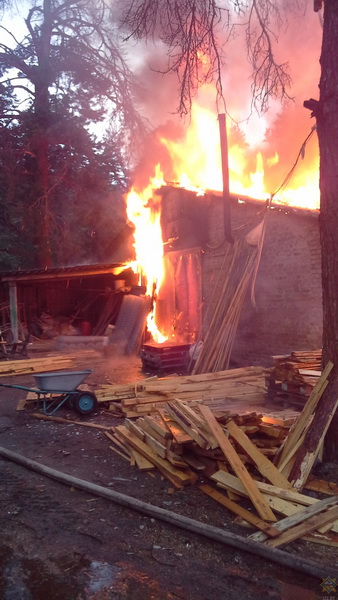 Склад деревянной продукции горел в Гомельском районе