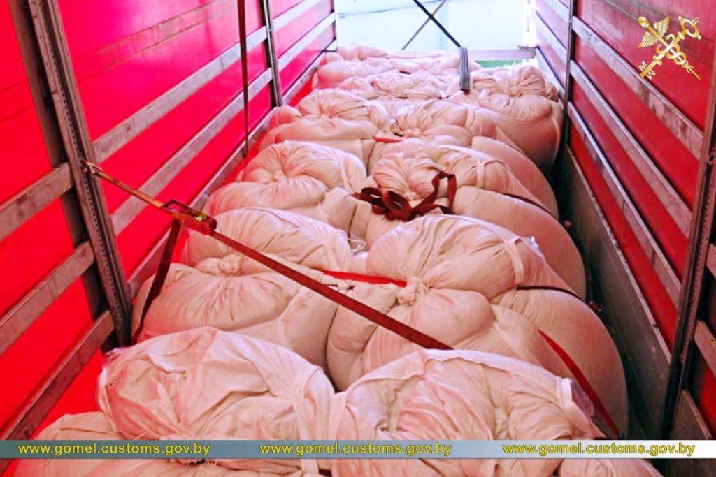 Гомельские таможенники задержали 22 тонны чечевицы из России