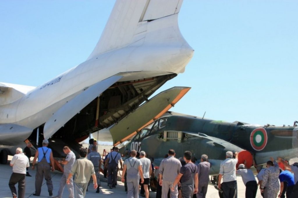 Болгария отправила первый Cу-25 на ремонт в Беларусь