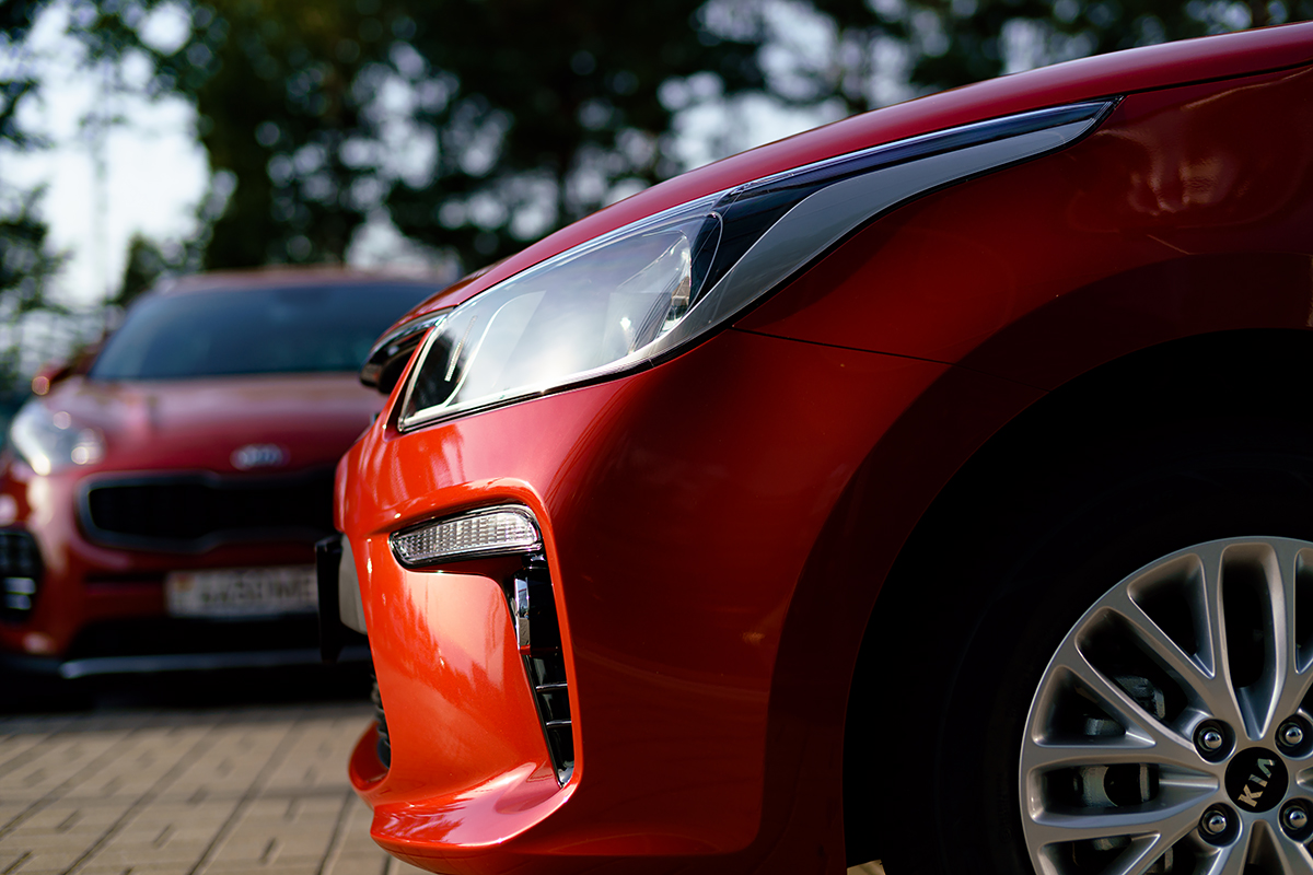 KIA начала продавать в Беларуси авто серии Red Line