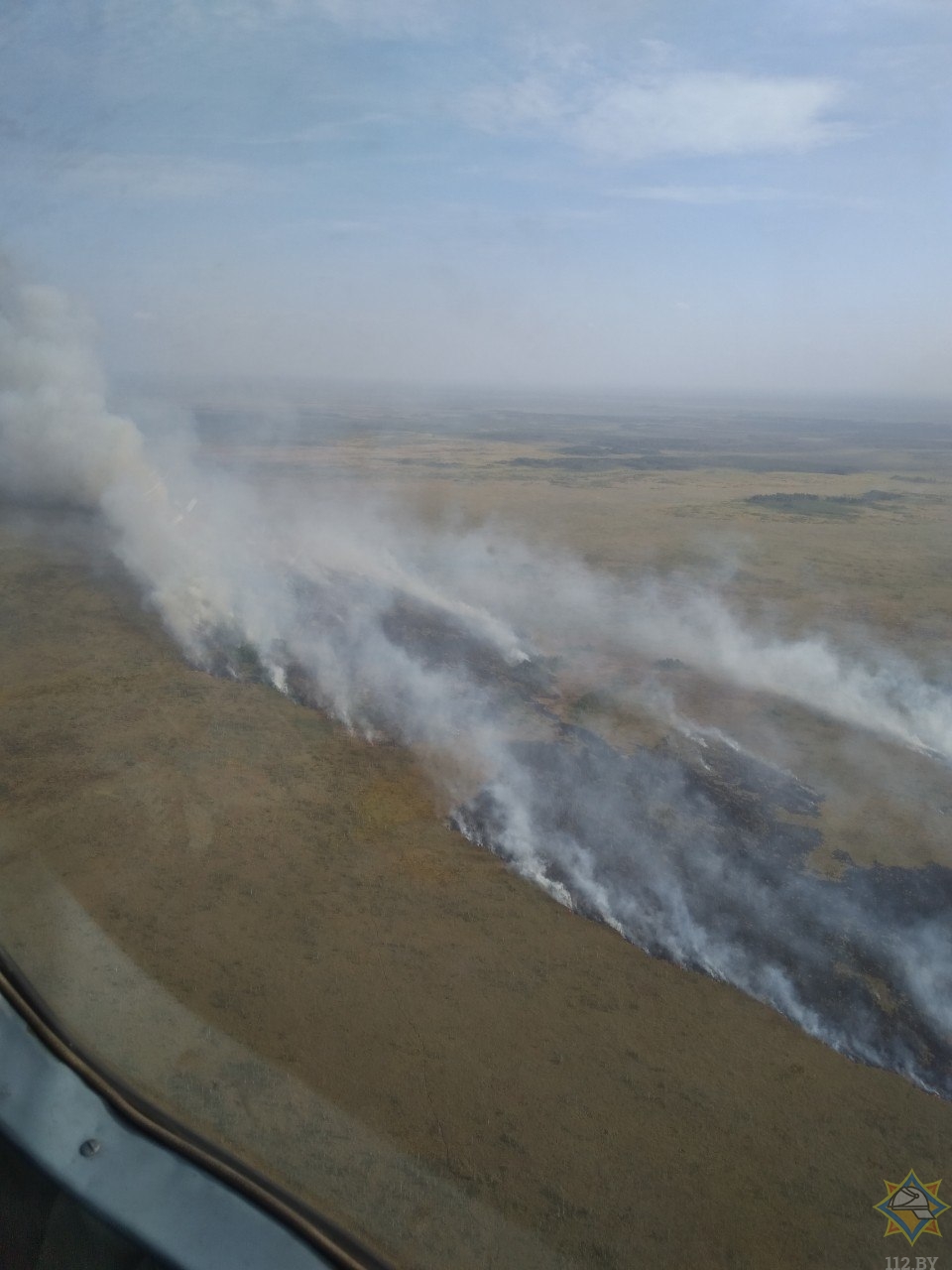 МЧС бросило авиацию на борьбу с новым пожаром в Столинском районе