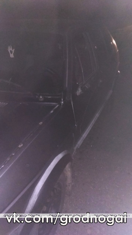 Пенсионера дважды переехали в Новогрудском районе