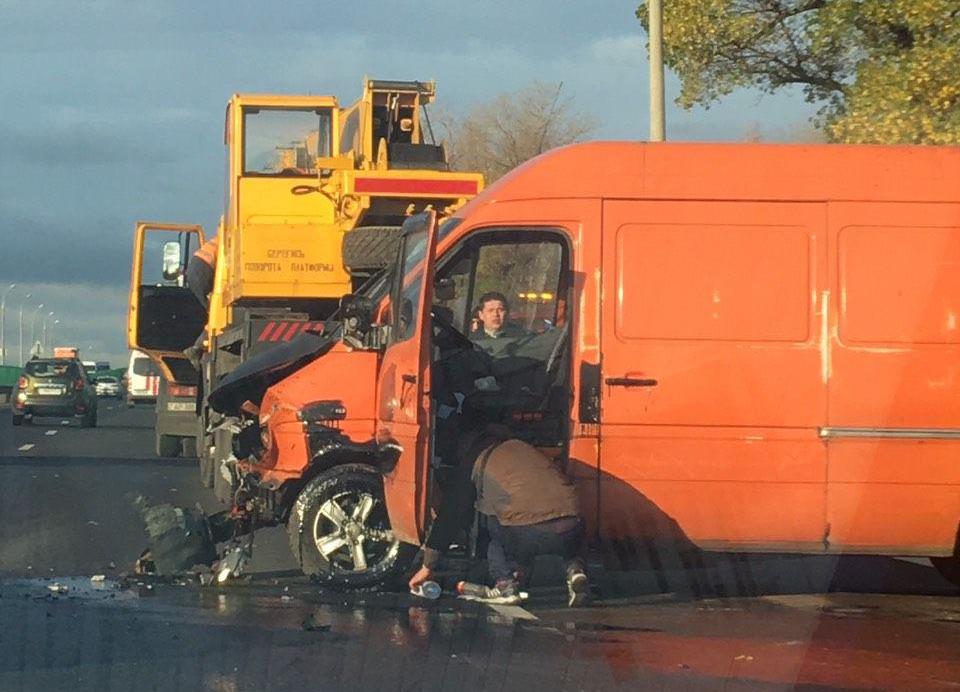 Движение затруднено по МКАД из-за ДТП