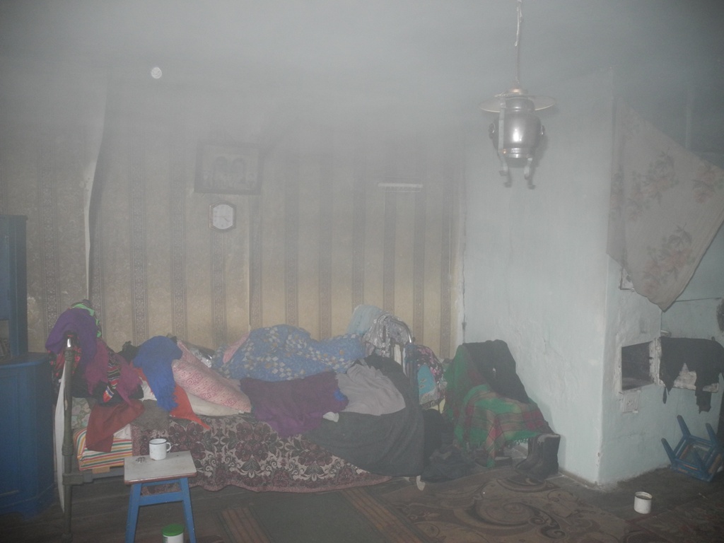 Прохожие спасли пенсионерку на пожаре в Гомельском районе