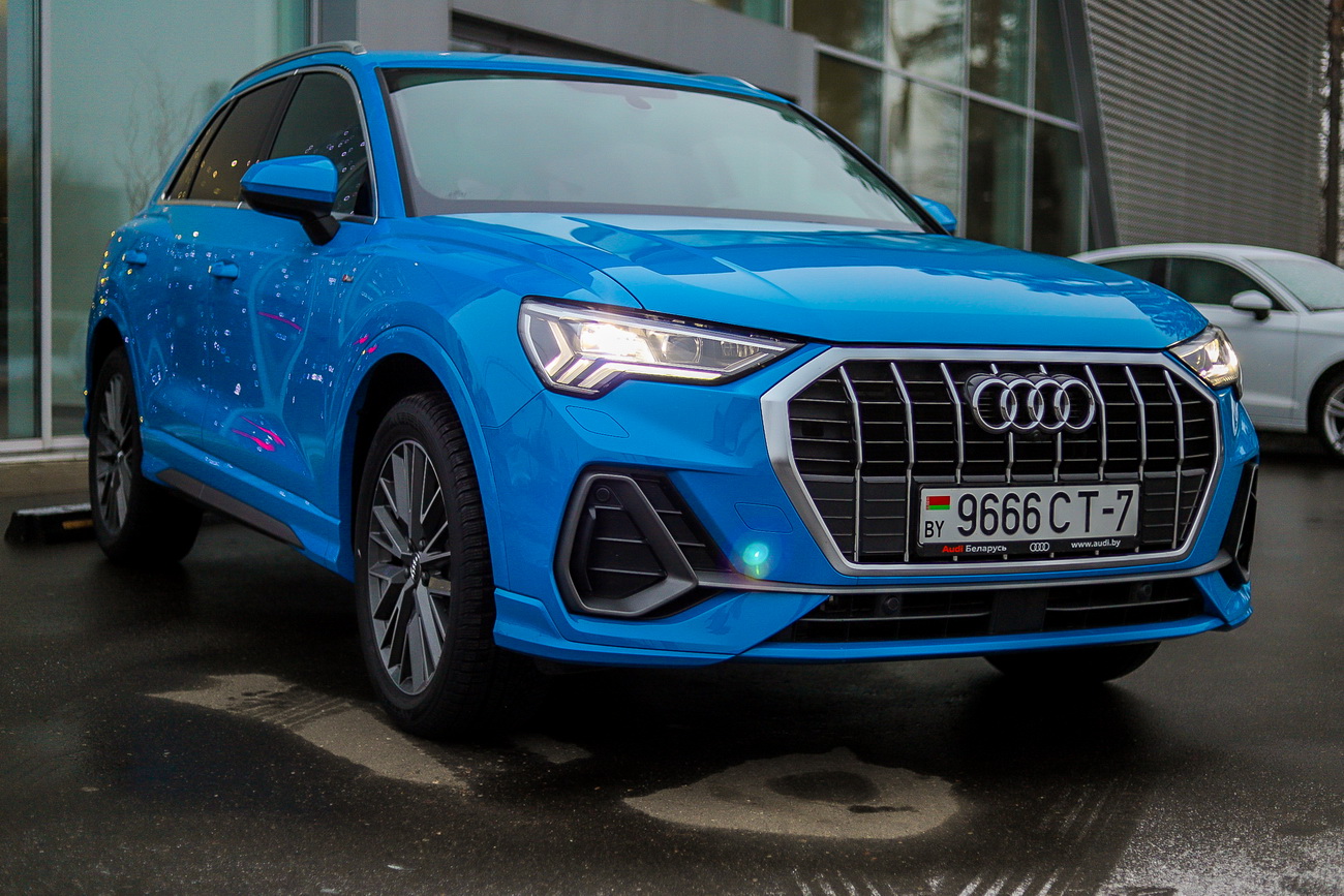 В Беларусь привезли новые Audi Q3