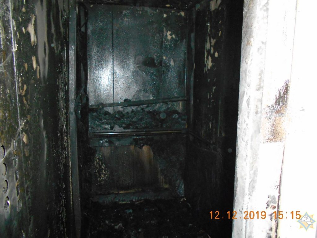 11 спасли на пожаре в многоэтажке в Гродно