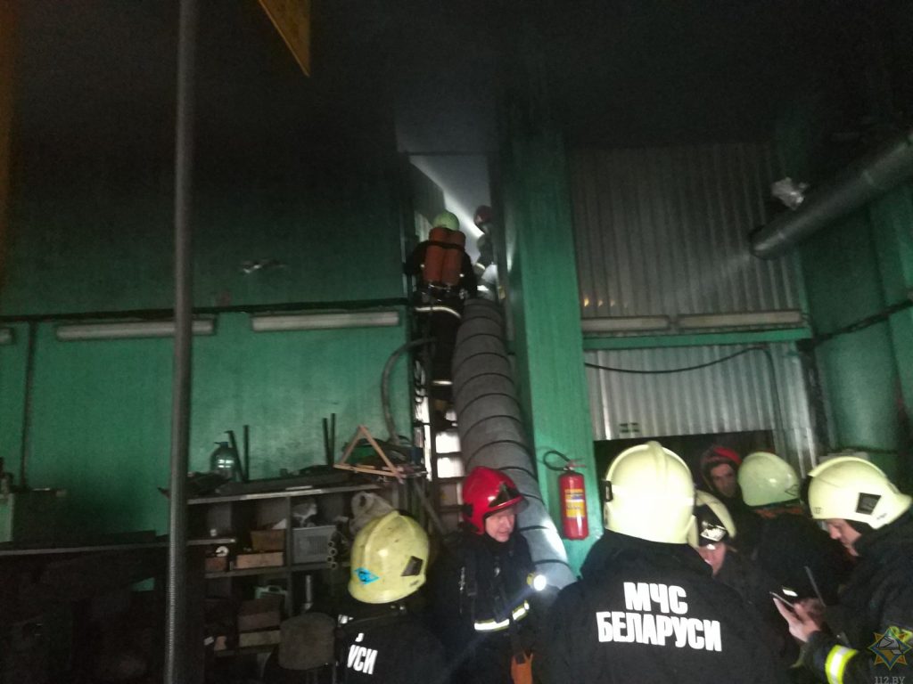 При пожаре на минском заводе эвакуировали 25 человек
