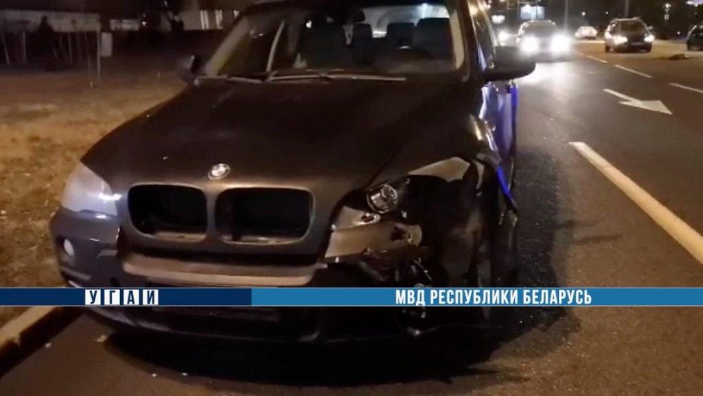 В Гомеле девушка столкнулась с автомобилем мужа – пострадали еще две машины