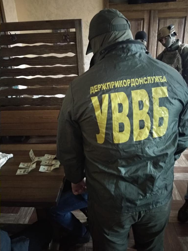 Беларус пытался наладить канал контрабанды в Украину за взятку в 1000 долларов