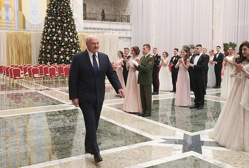 Лукашенко провел Венский бал