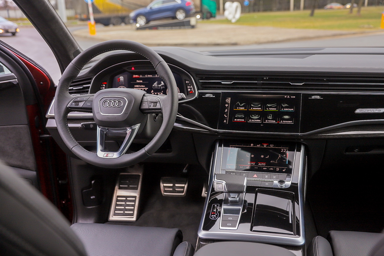 Внедорожник Audi Q7 привезли в Беларусь по цене ниже мировой