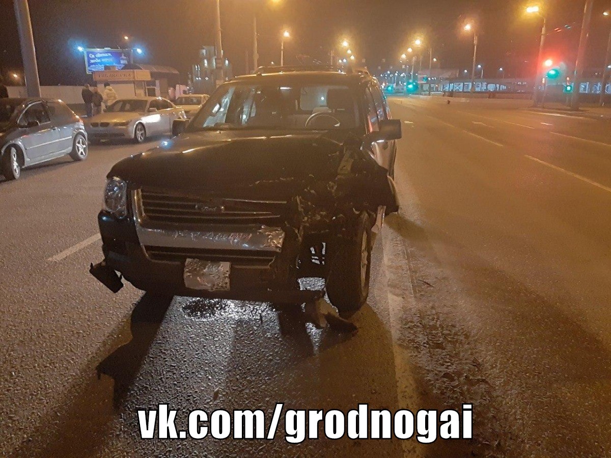 В Гродно водитель-новичок отправил в больницу маму с ребенком