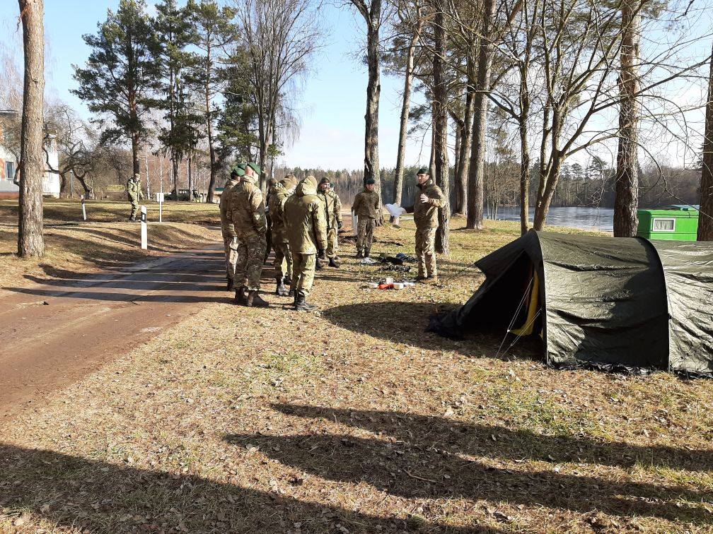 Беларусские и британские военные вместе тренируются на полигоне Лосвидо
