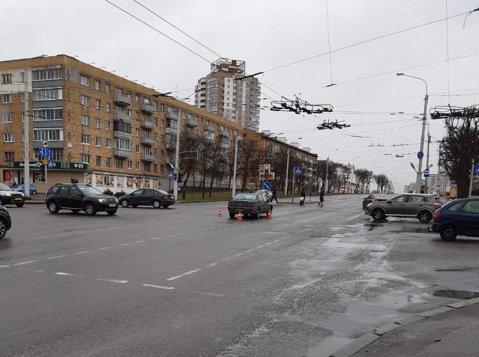 В Минске легковушка сбила пешехода