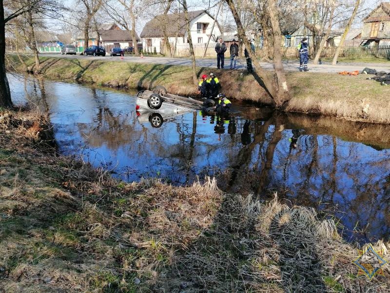 В Гомельской области пенсионер вылетел на Opel в реку