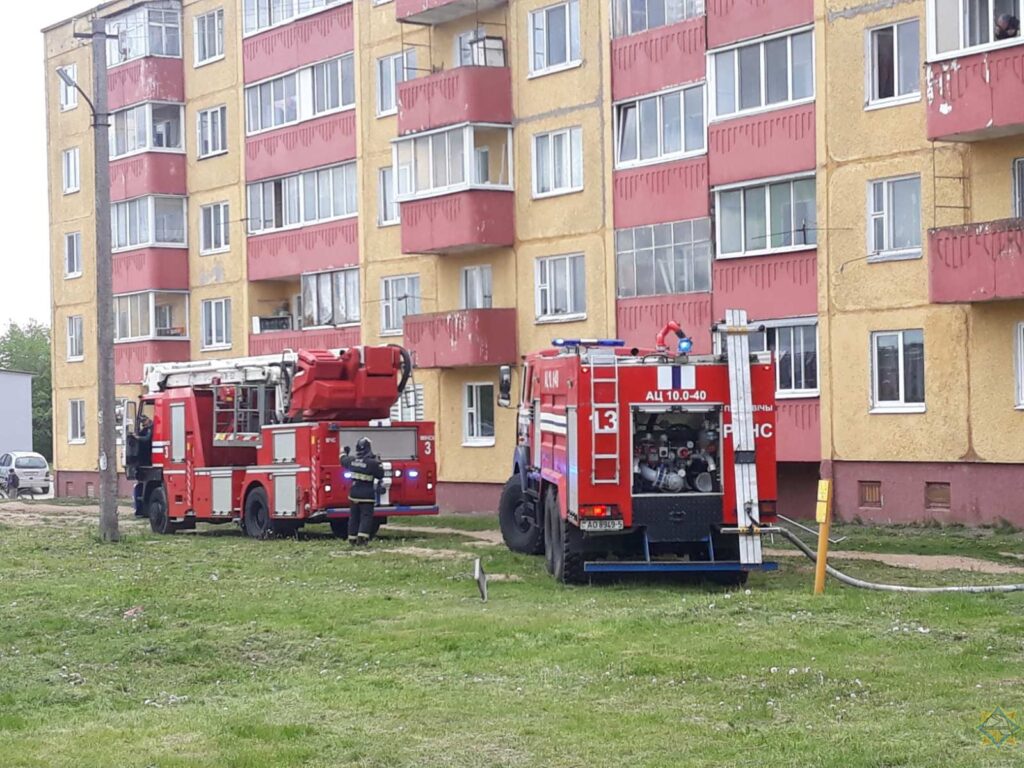 На пожаре в Минском районе спасли 7 человек