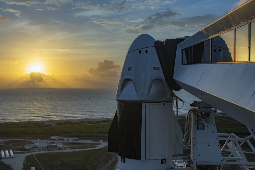SpaceX Илона Маска впервые отправит астронавтов к МКС