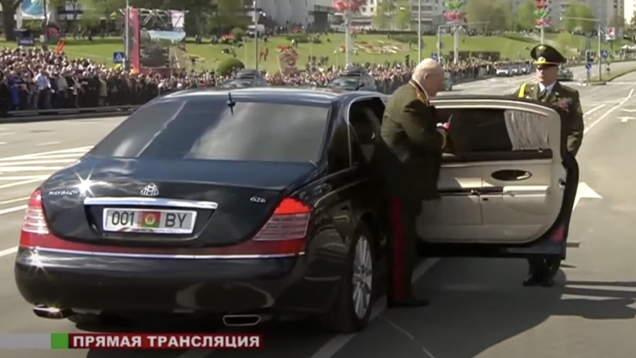 Александр Лукашенко приехал на парад на Maybach 62S — REFORM.news (ранее  REFORM.by)