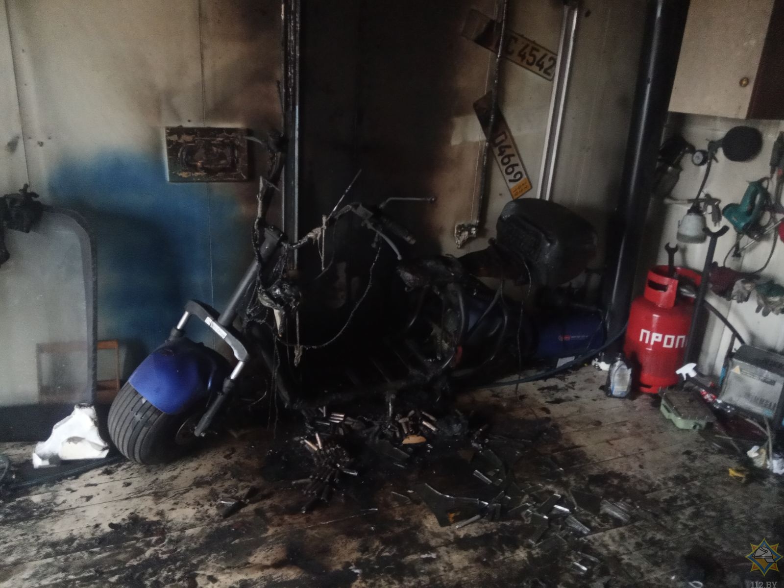 Электроскутер сгорел в Минске