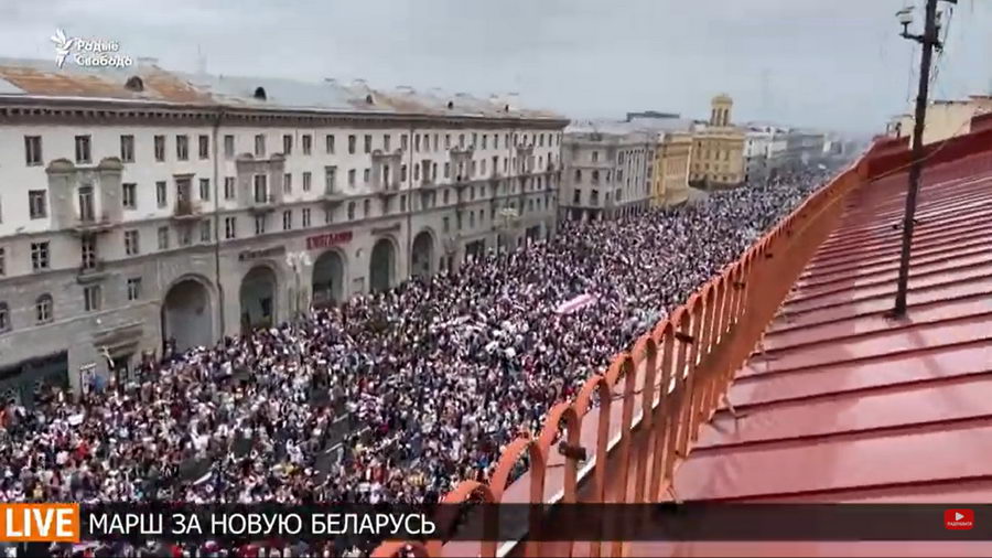 В Минске прошла многосоттысячная акция протеста