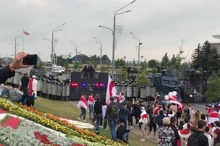 В Минске прошла многосоттысячная акция протеста