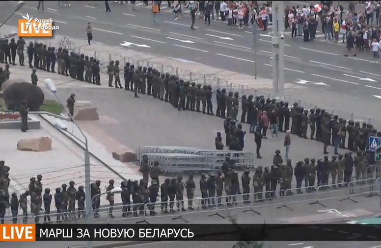 В Минске прошла многосоттысячная акция протеста