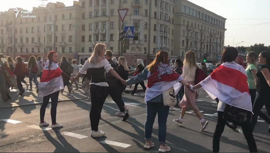 В Минске прошел Женский марш (онлайн)