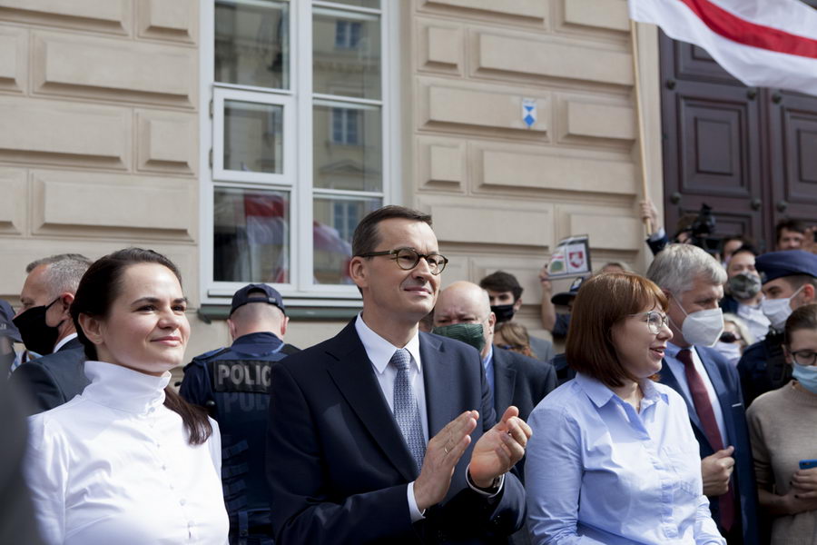 Тихановская встретилась с премьер-министром Польши и беларусами Варшавы (фото)