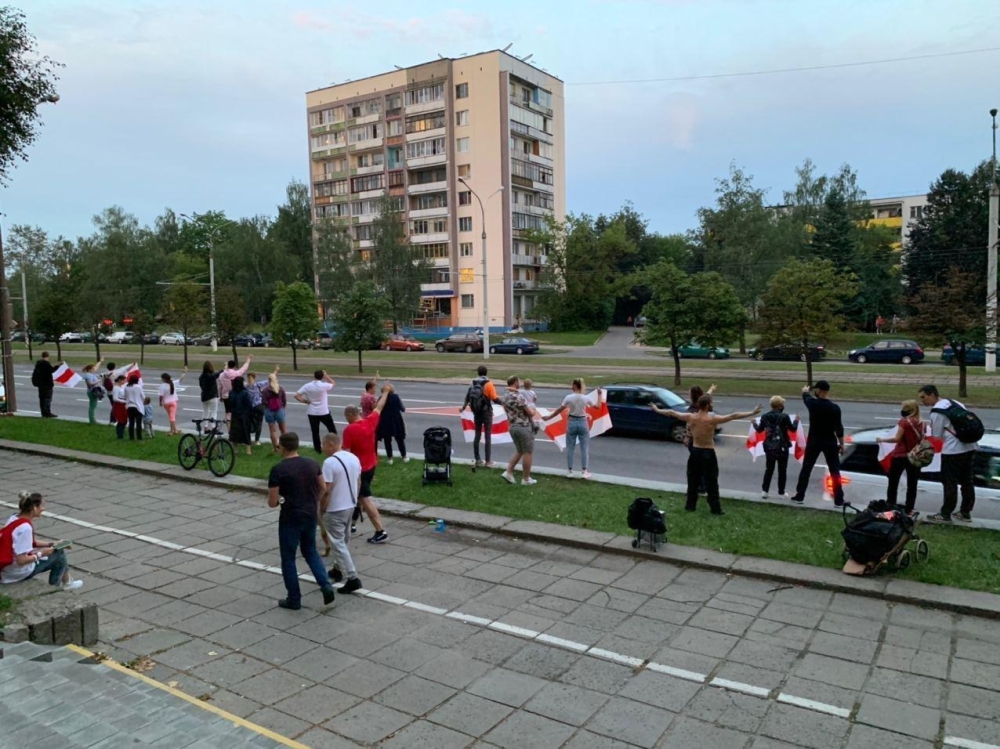 Акции солидарности прошли в разных районах Минска