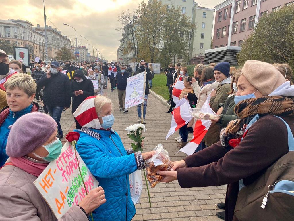 Студенты и пенсионеры вышли на акцию протеста