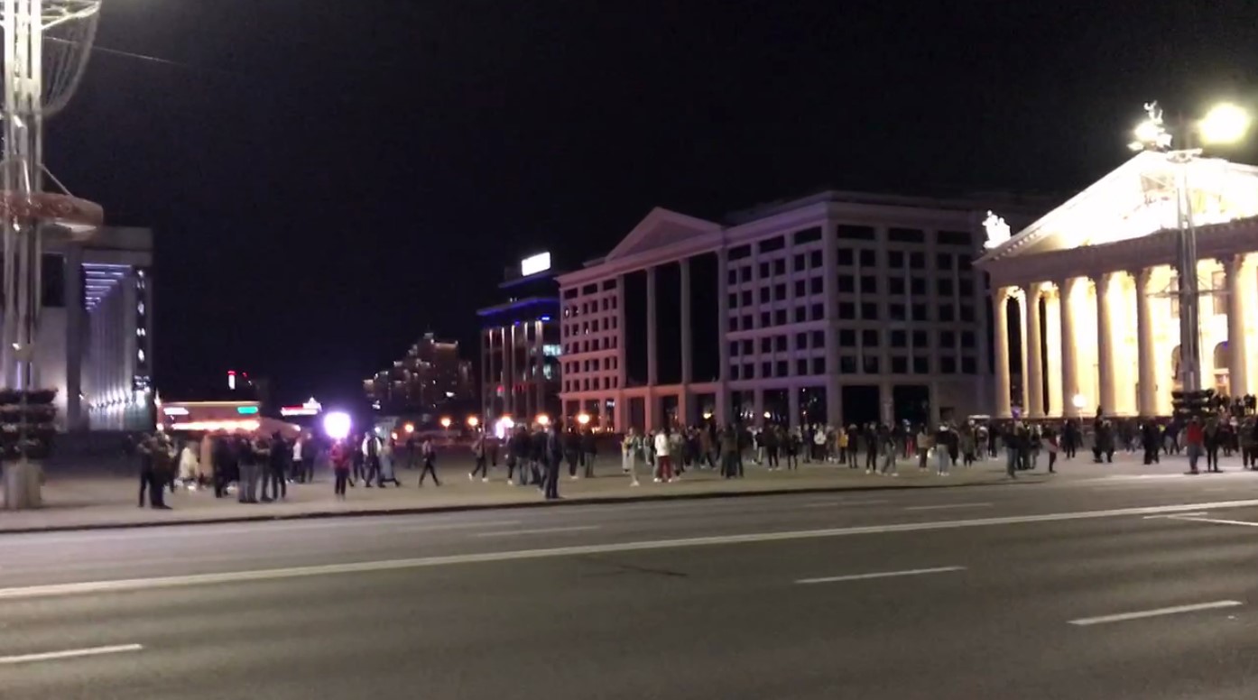 Силовики жестко зачистили протесты в центре Минска