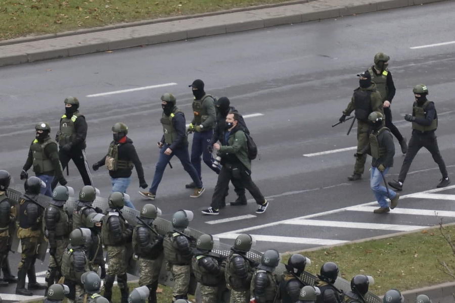 8 ноября в Минске прошла воскресная акция протеста (онлайн)