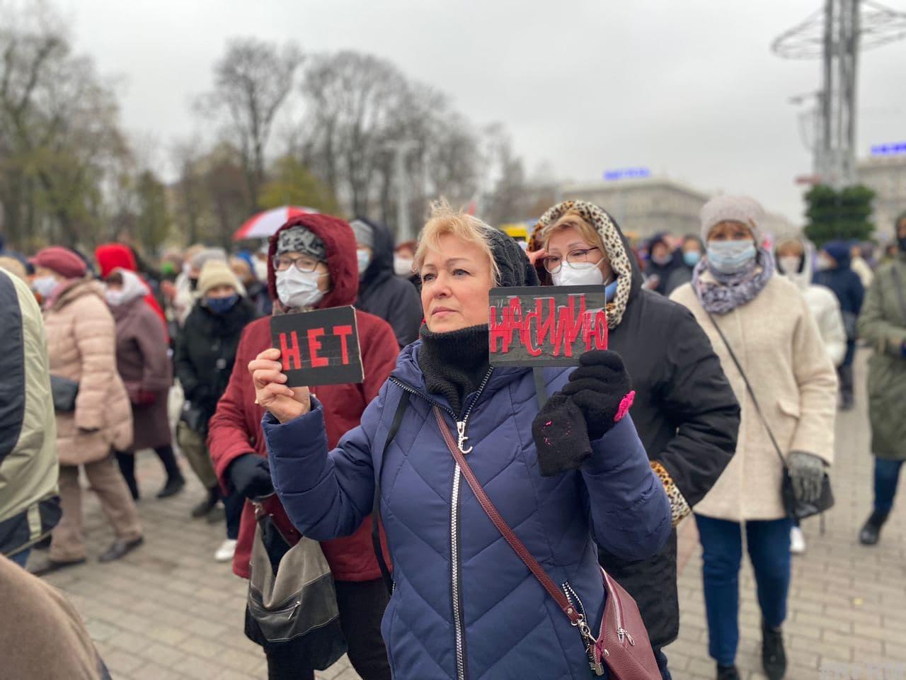 "За что убили Рому?" В Минске проходит Марш пенсионеров