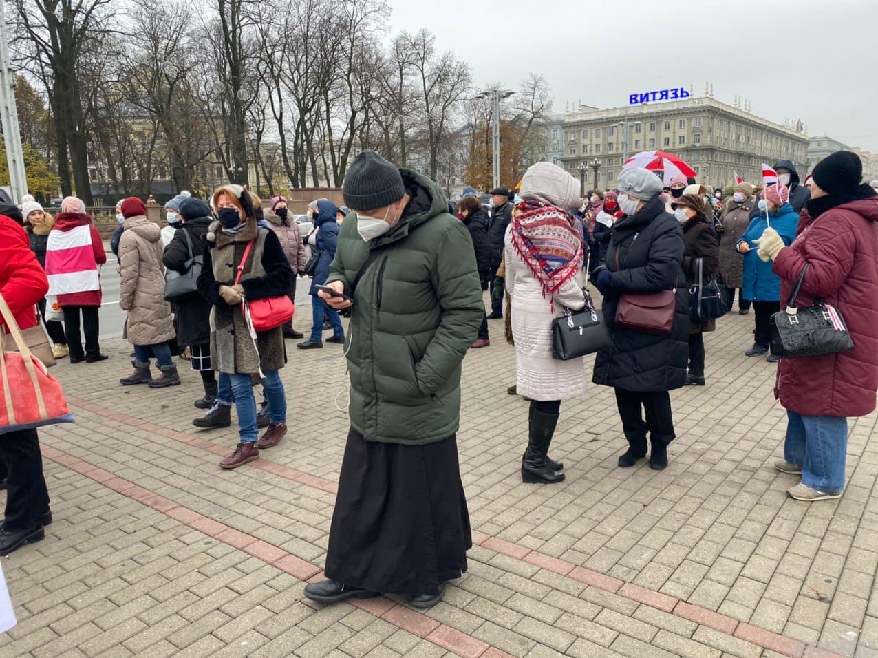 "За что убили Рому?" В Минске проходит Марш пенсионеров