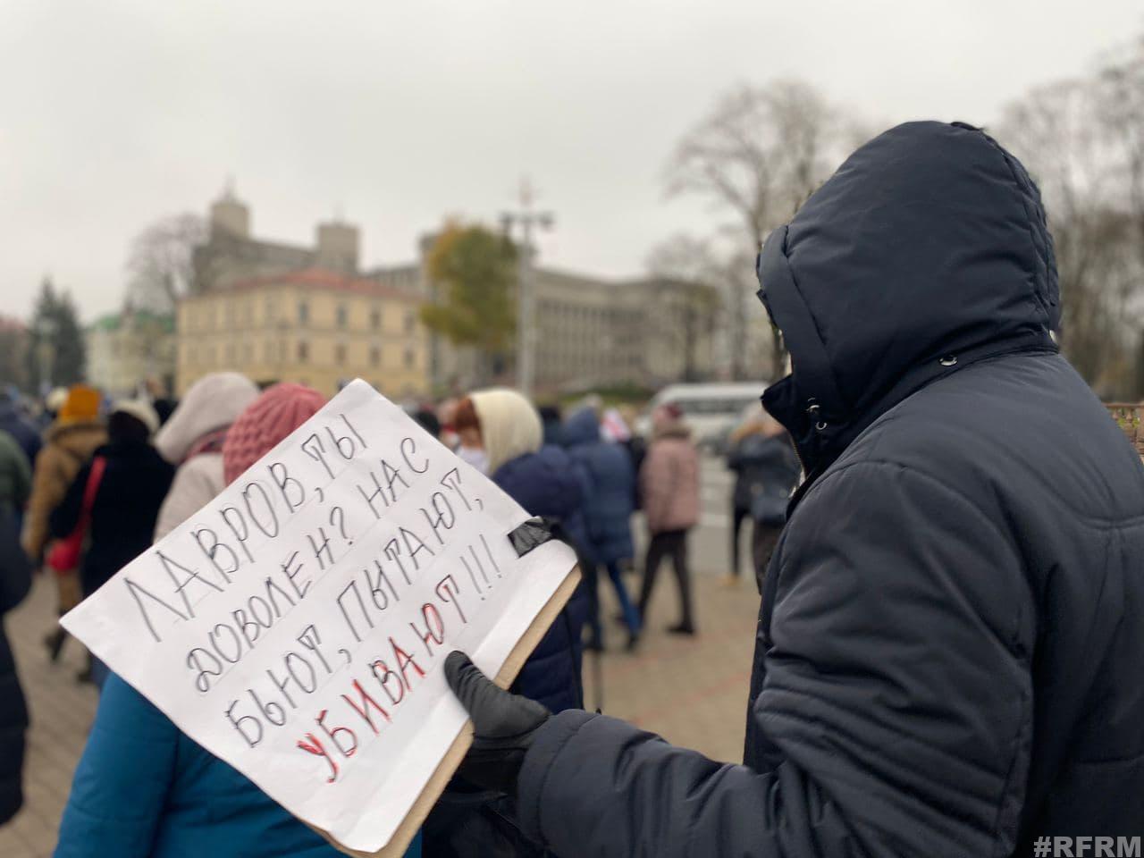 "За что убили Рому?" В Минске проходит Марш пенсионеров