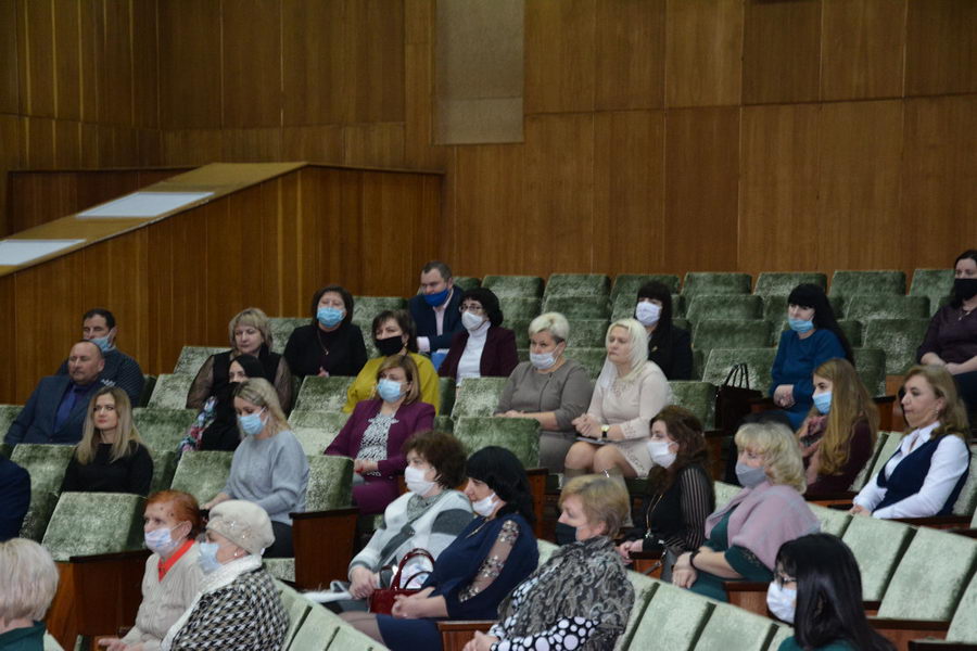 Избирательным комиссиям в Кричеве вручили благодарности от Лукашенко