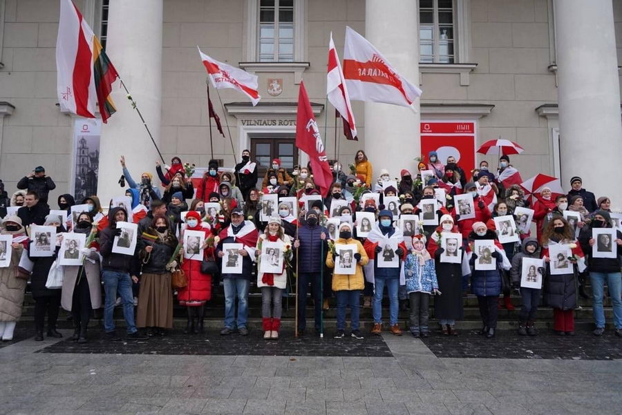 В Вильнюсе прошел марш в поддержку политзаключенных беларусок