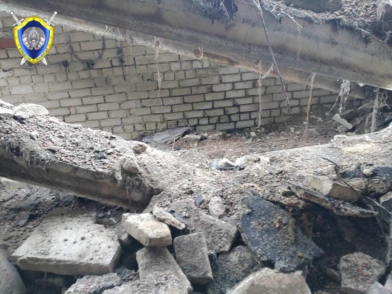 Подростка придавило бетонной плитой на заброшенной стройке в Осиповичах