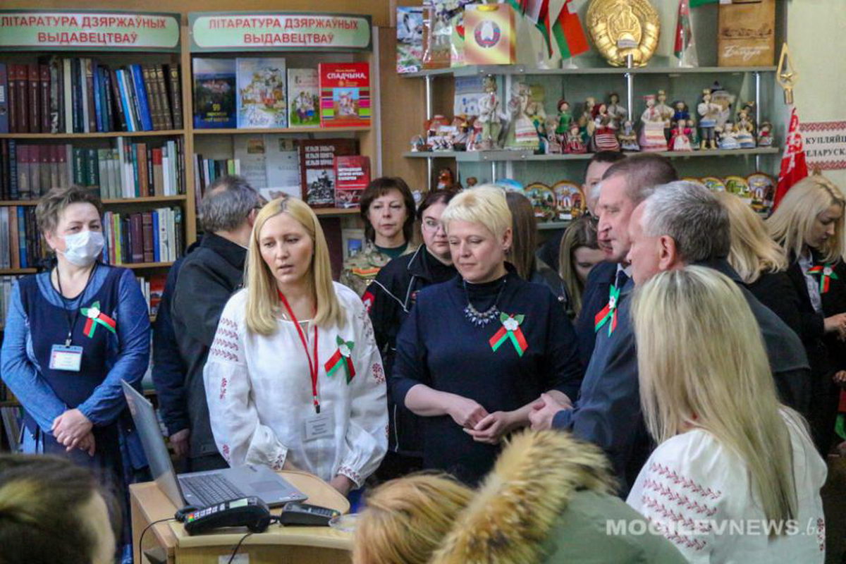 В Могилеве открыли первый в Беларуси магазин госсимволики